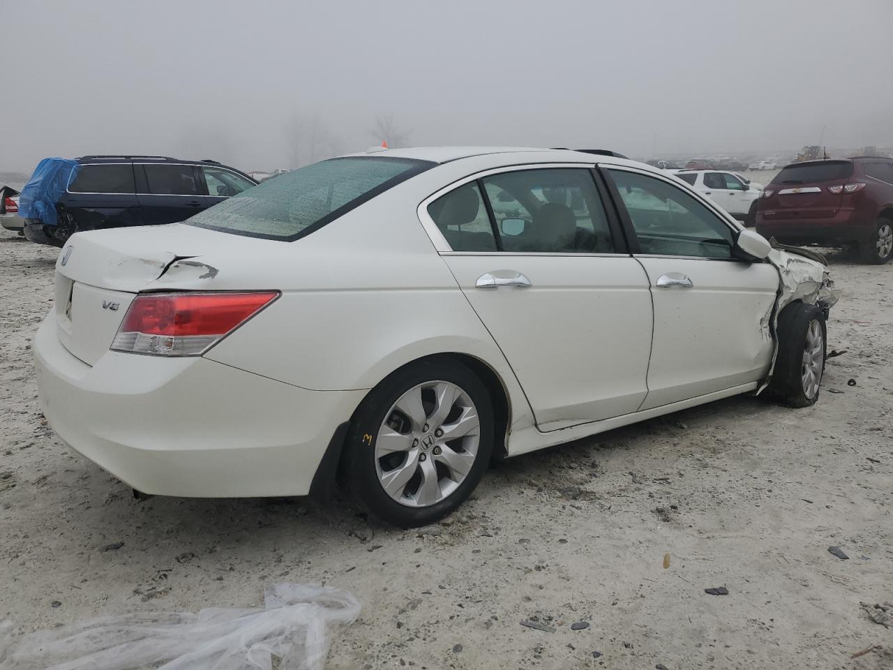 2009 Honda Accord - Image 3