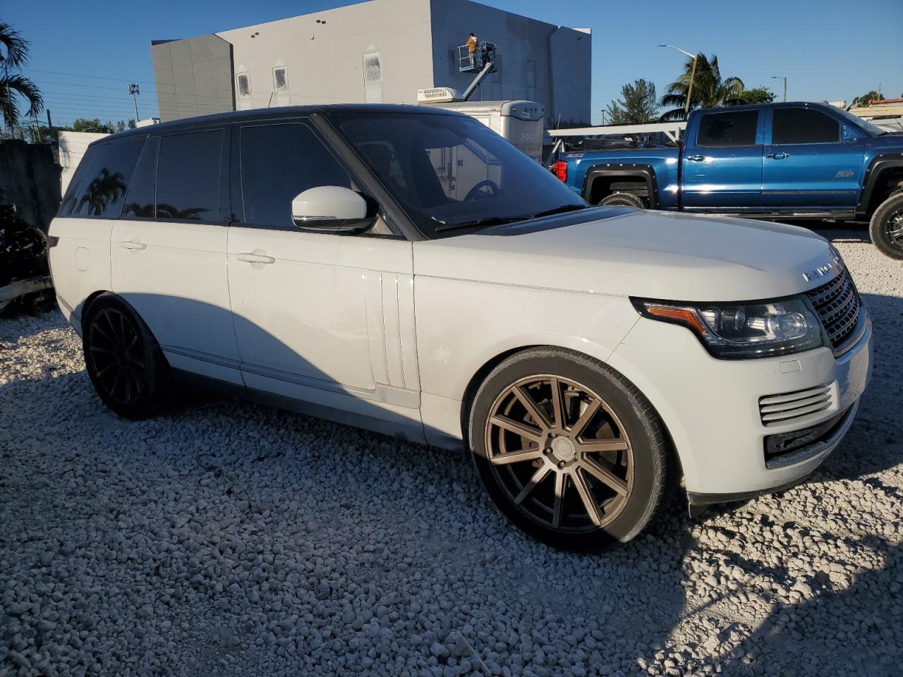 2016 Land Rover Range Rover - Image 4