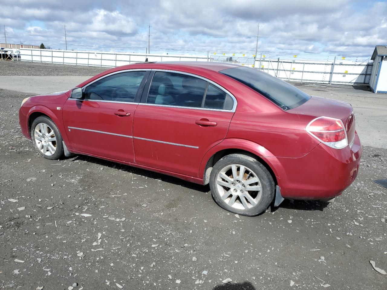 2007 Saturn Aura - Image 2