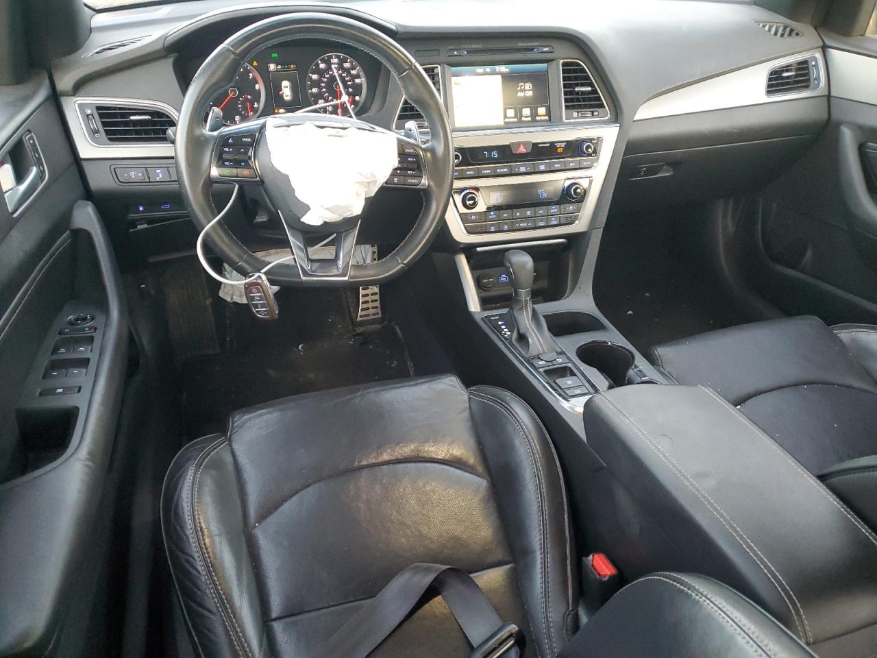 2015 Hyundai Sonata - Image 8
