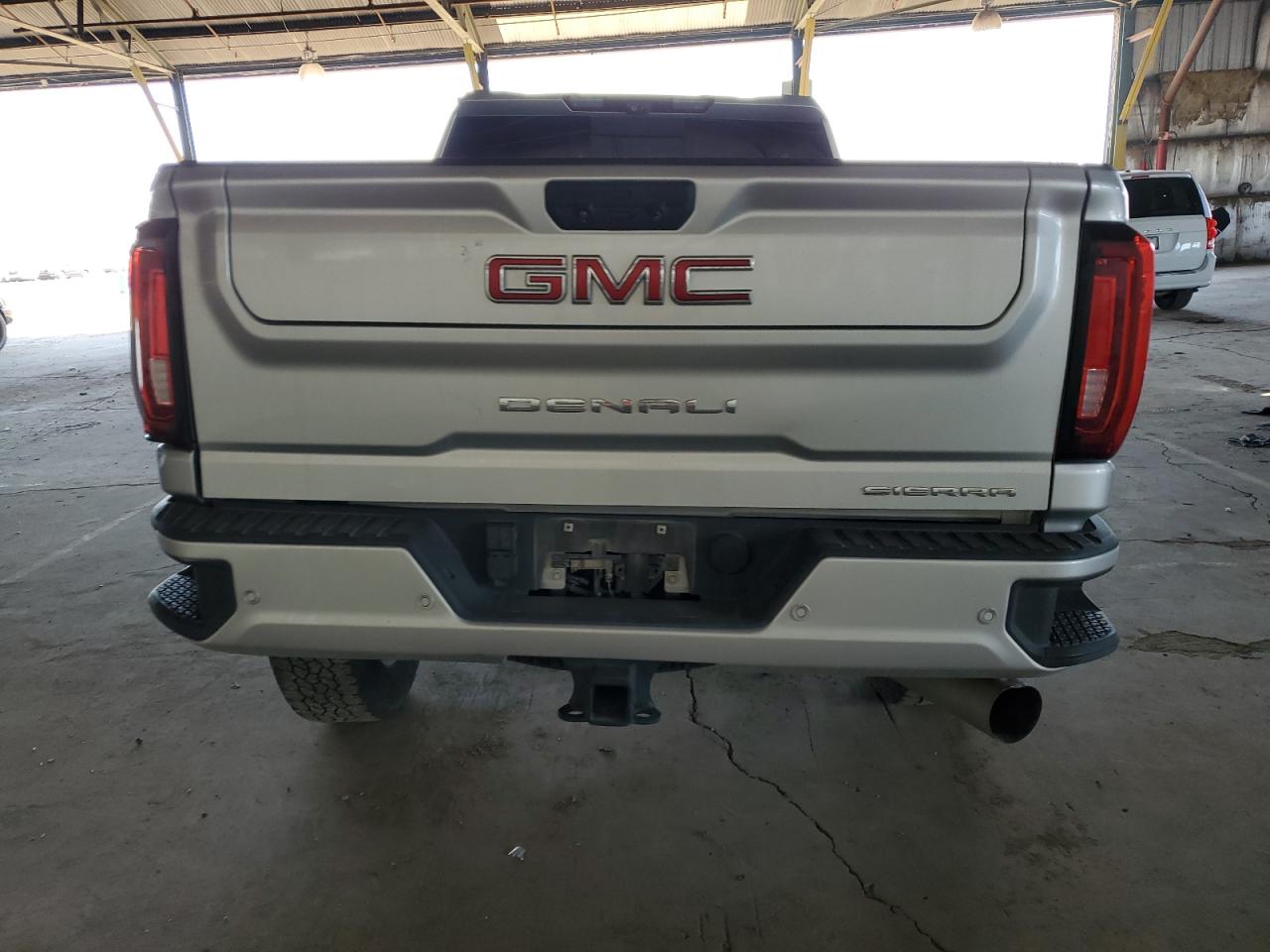 2022 GMC Sierra - Image 6