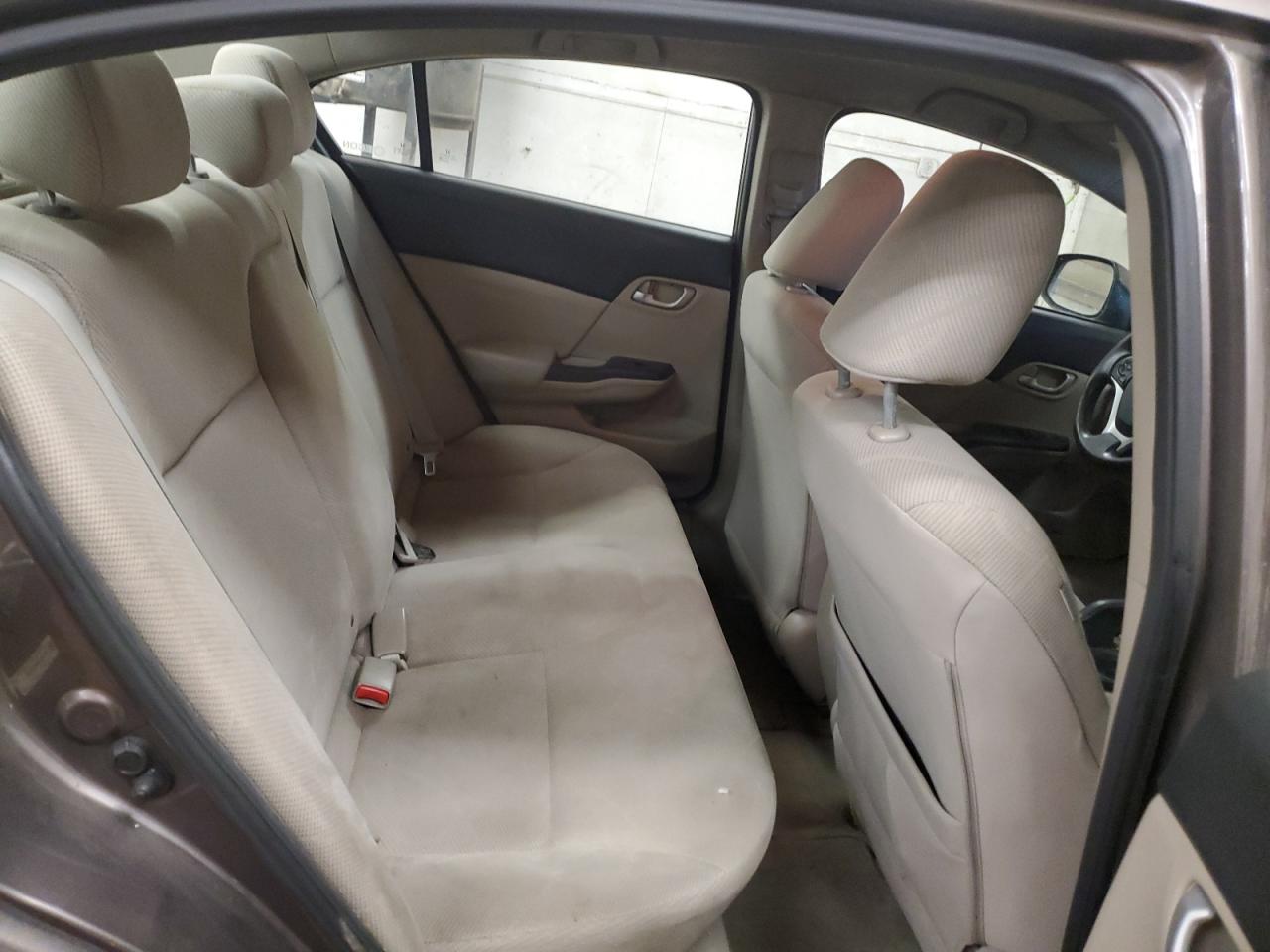 2012 Honda Civic - Image 10