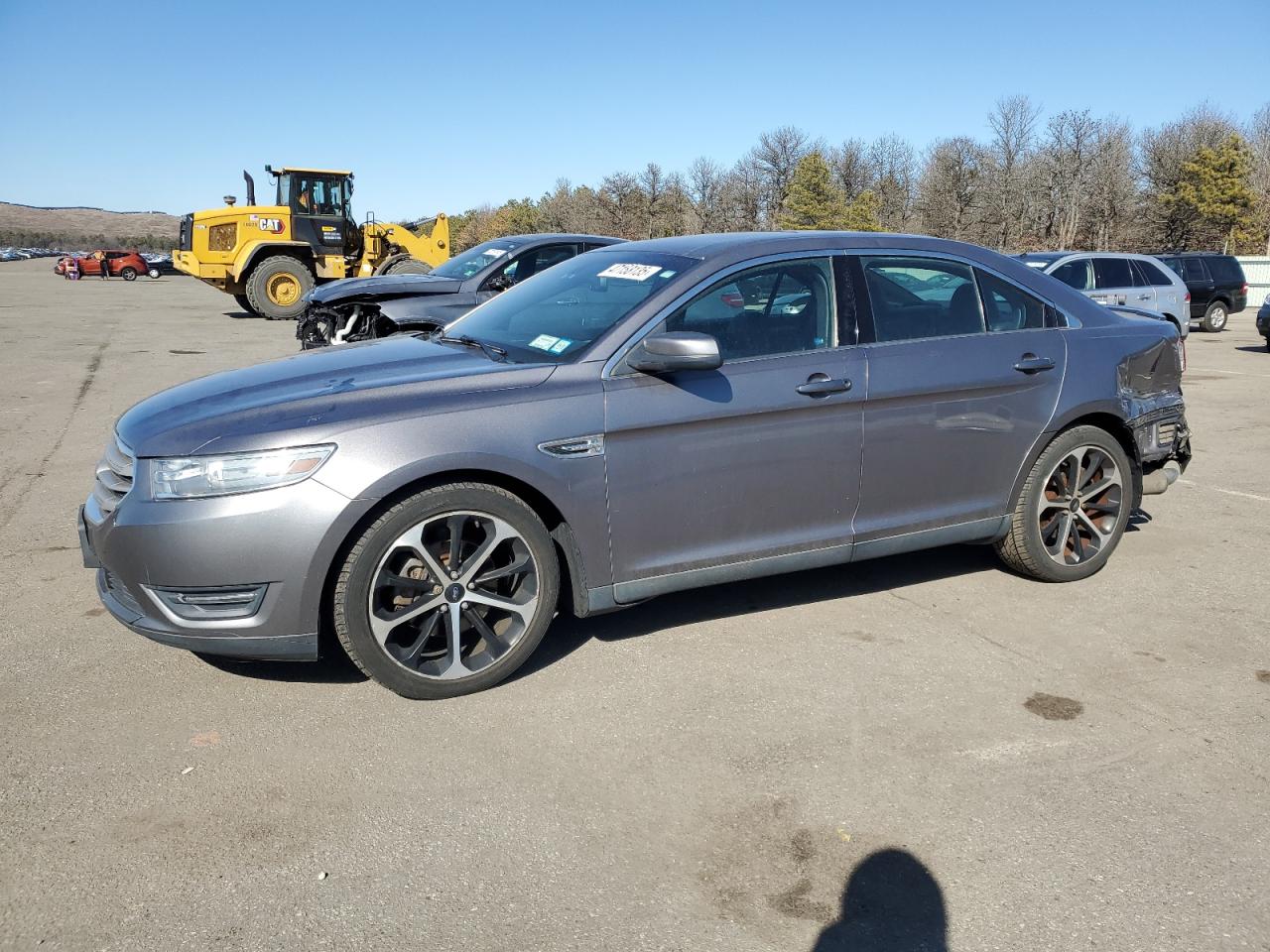 2014 Ford Taurus - Image 1
