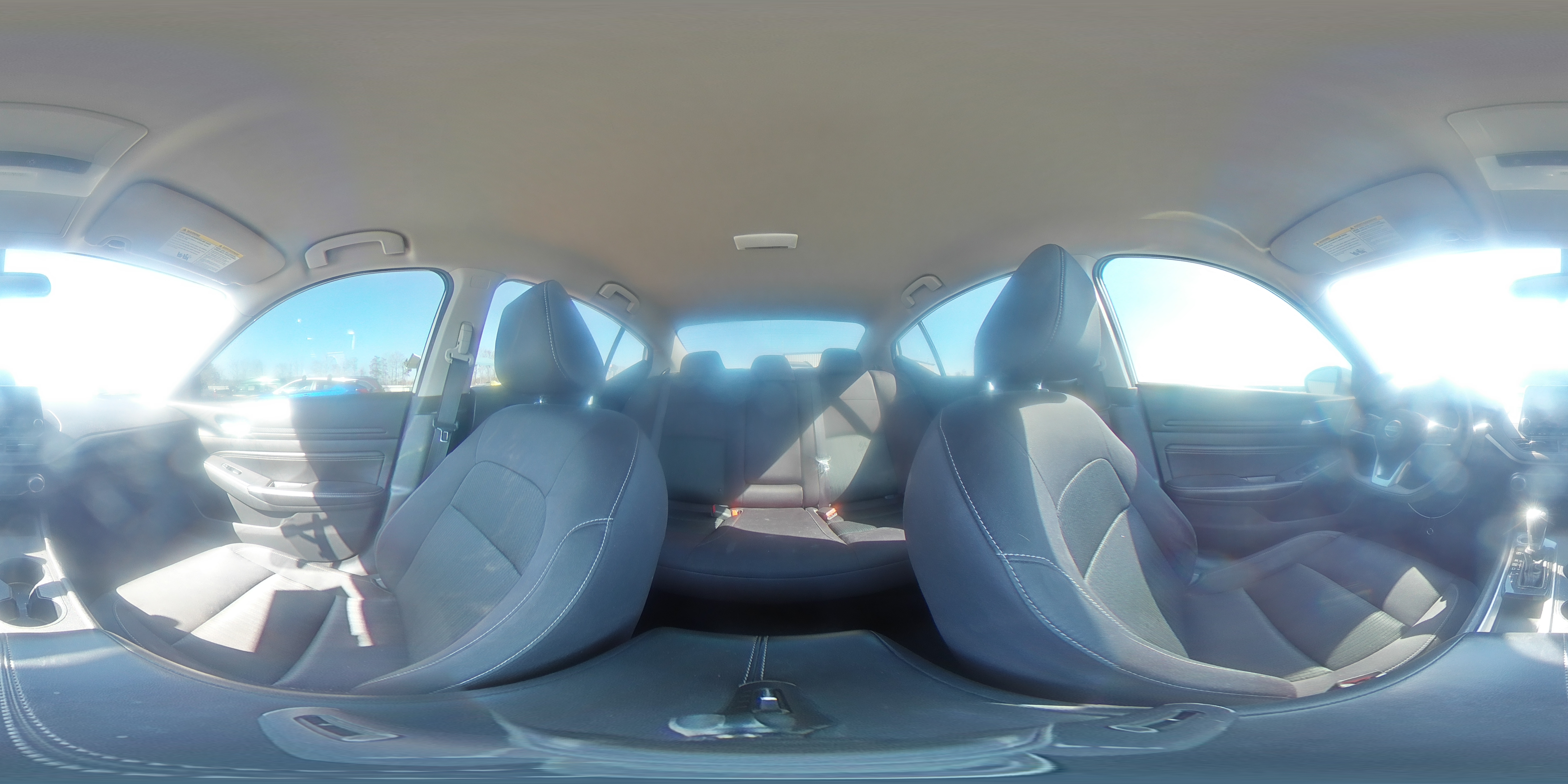 2019 Nissan Altima - Image 15