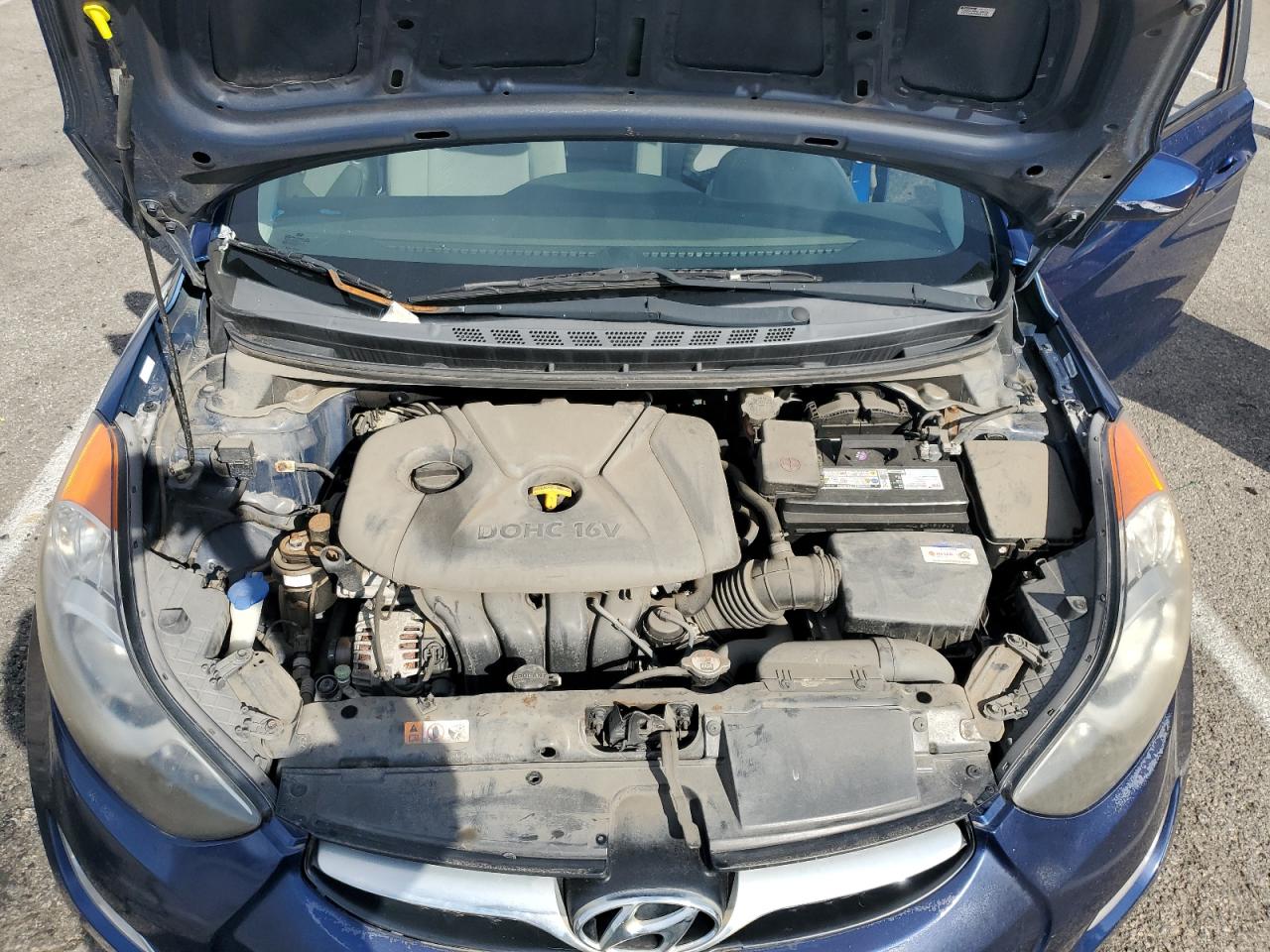 2013 Hyundai Elantra - Image 11