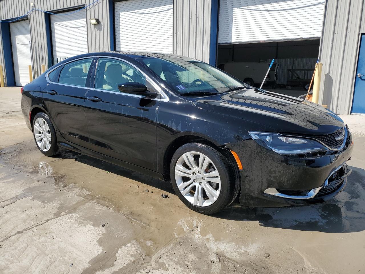 2016 Chrysler 200 - Image 4