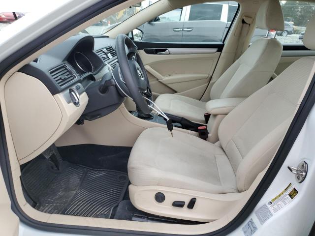  VOLKSWAGEN PASSAT 2018 Белы