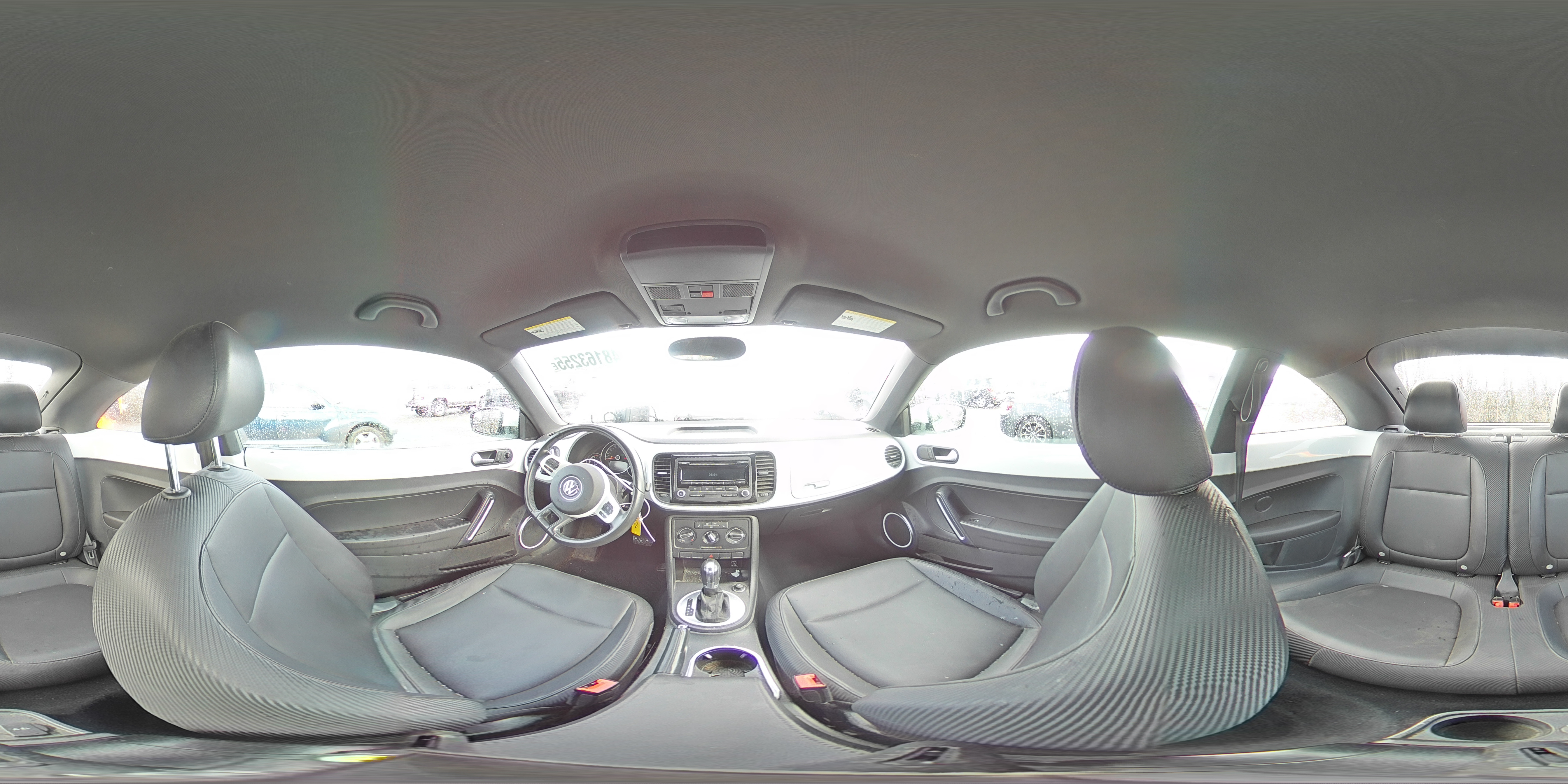 2014 Volkswagen Beetle - Image 13