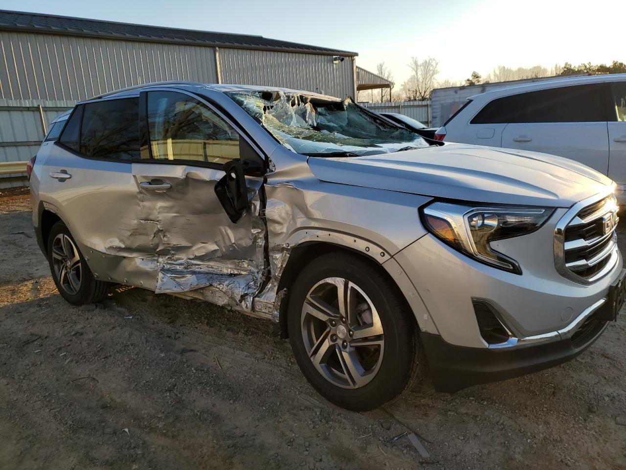 2020 GMC Terrain - Image 4