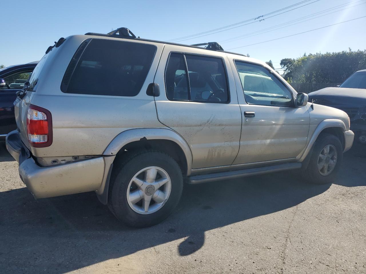 1999 Nissan Pathfinder - Image 3