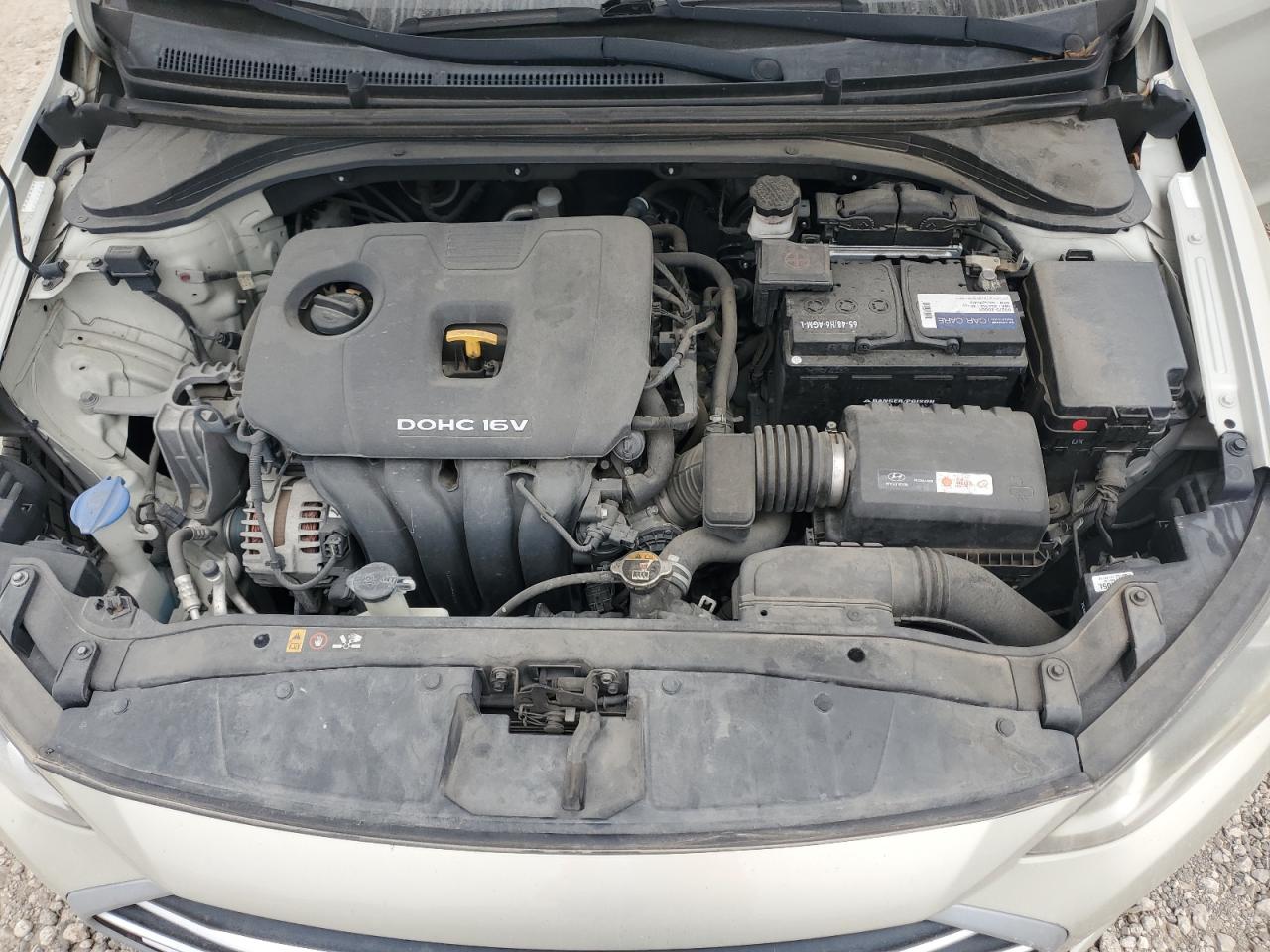 2017 Hyundai Elantra - Image 11