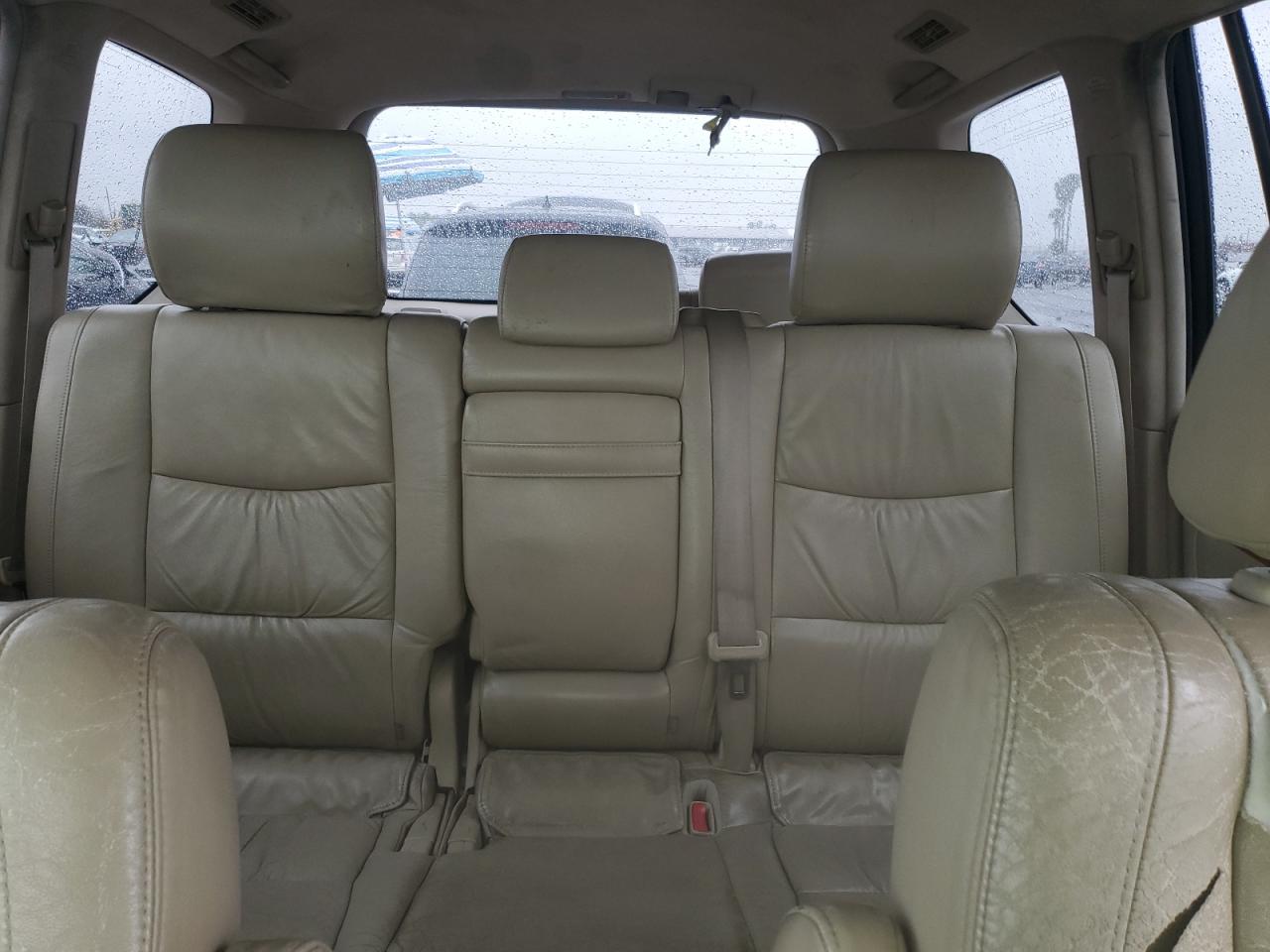 2004 Lexus GX - Image 10