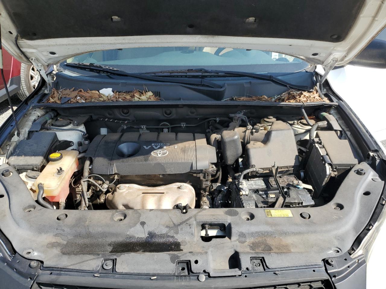 2010 Toyota RAV 4 - Image 12