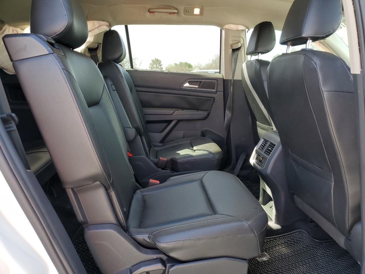 2019 Volkswagen Atlas - Image 11