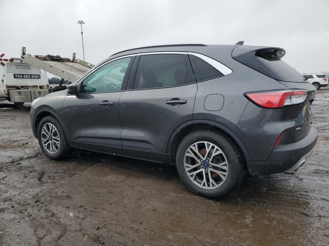 2020 Ford Escape - Image 2