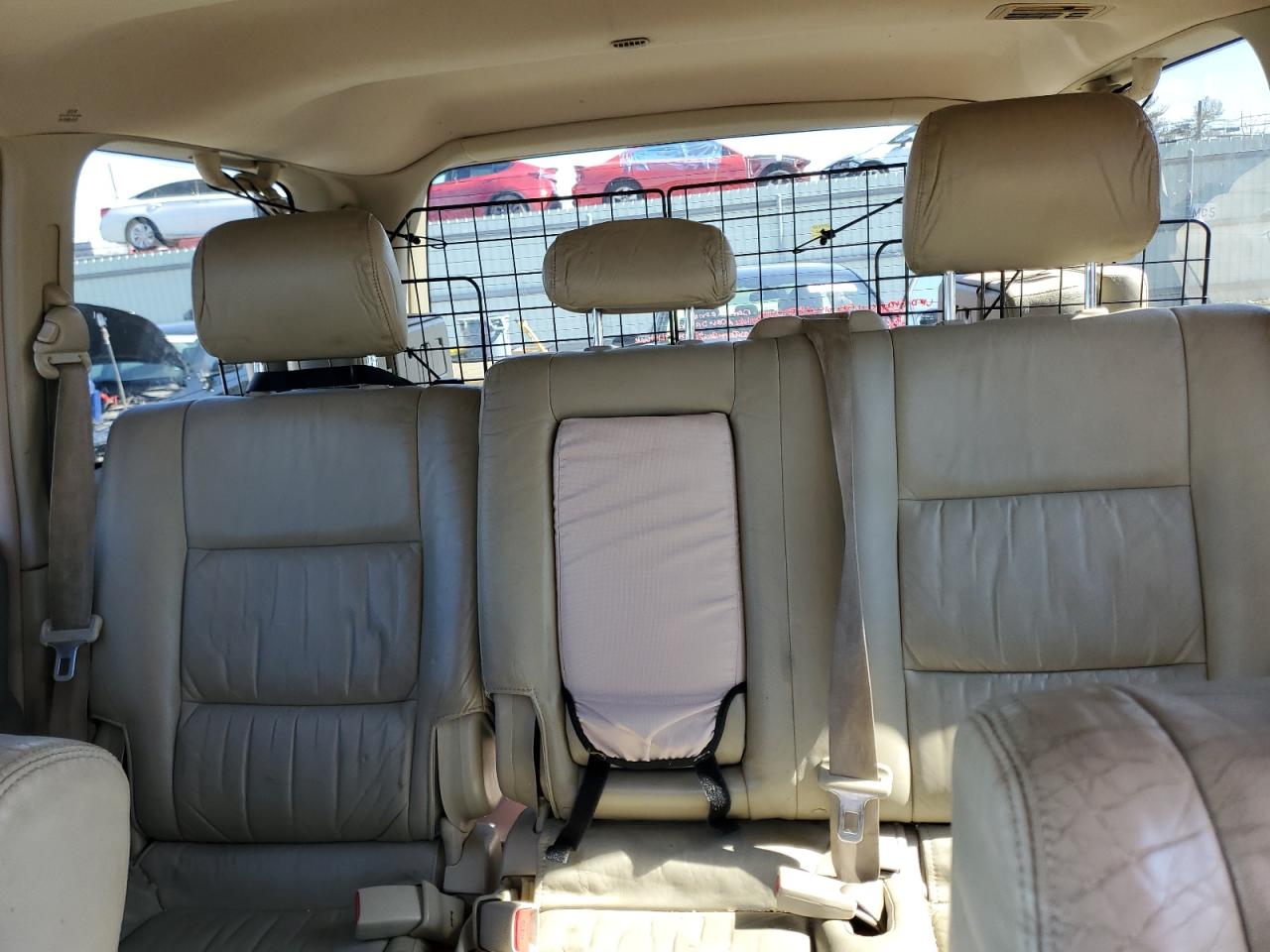 2005 Toyota Land Cruiser - Image 10