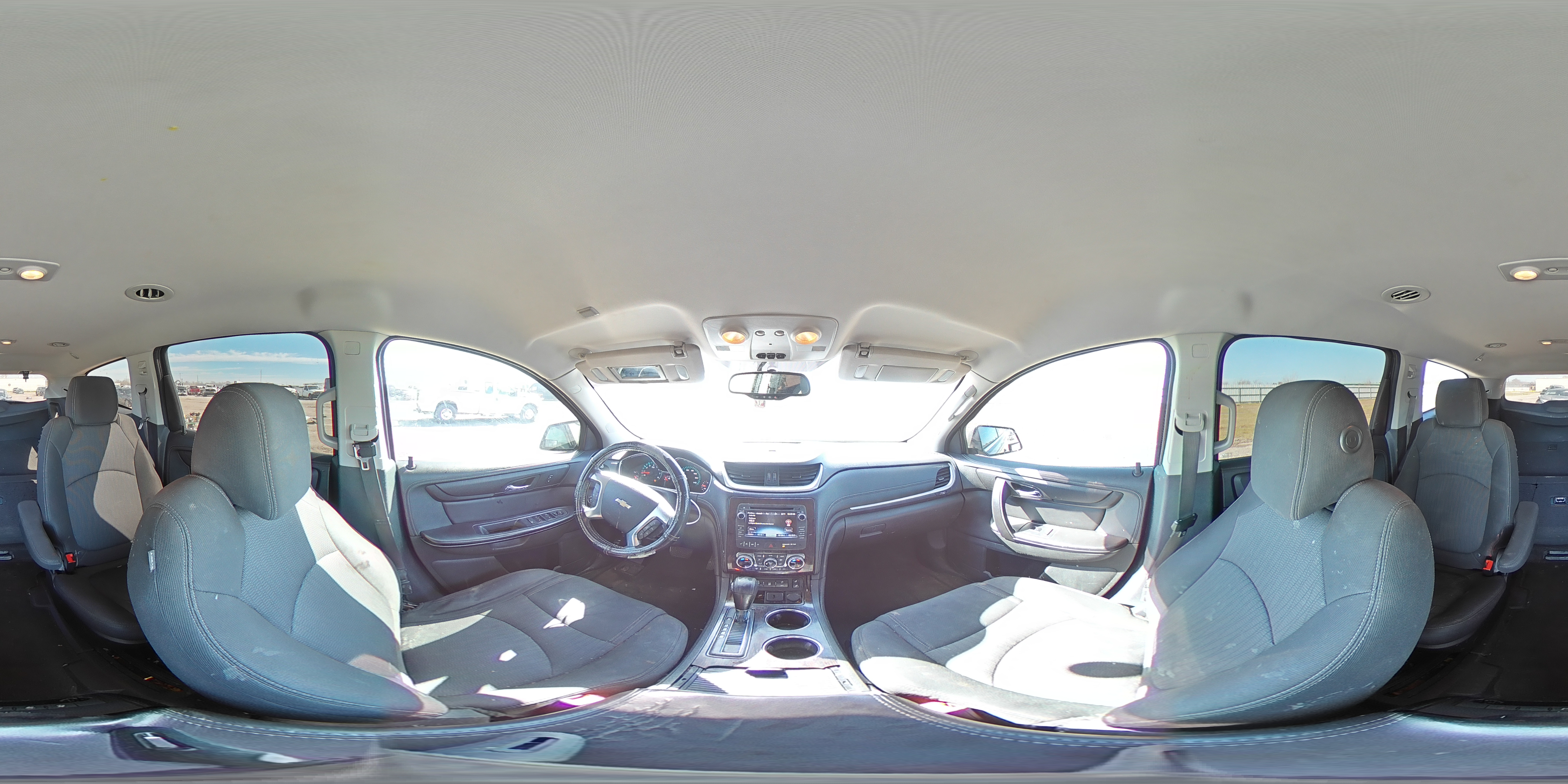 2015 Chevrolet Traverse - Image 13