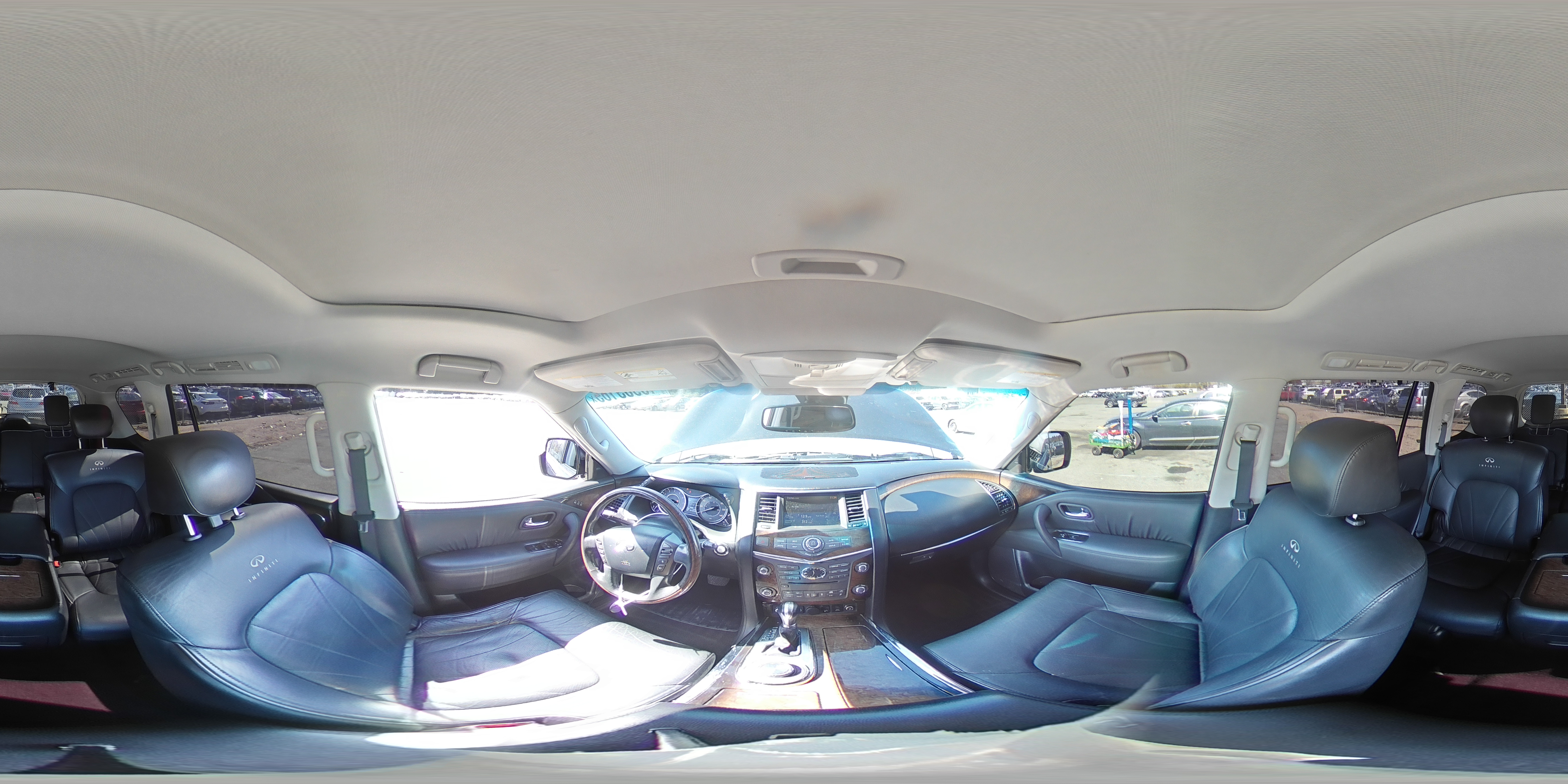 2011 Infiniti QX56 - Image 13