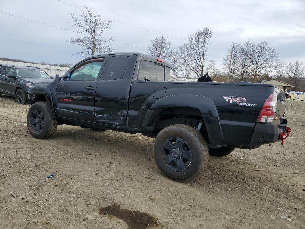 2011 Toyota Tacoma - Image 2