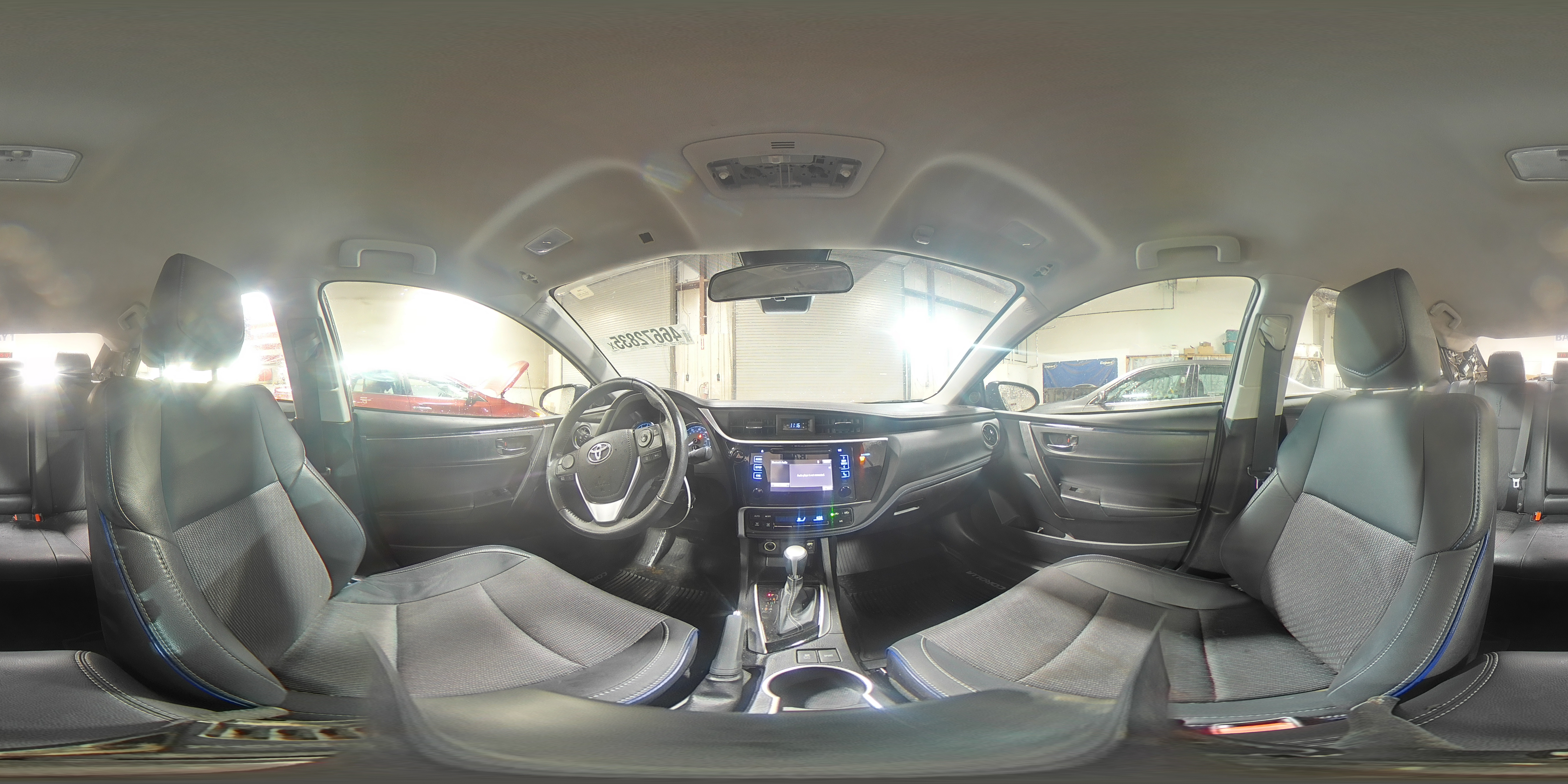 2018 Toyota Corolla - Image 15