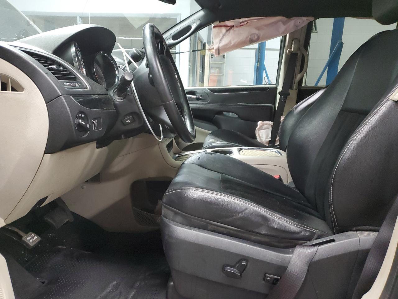 2014 Dodge Caravan - Image 7