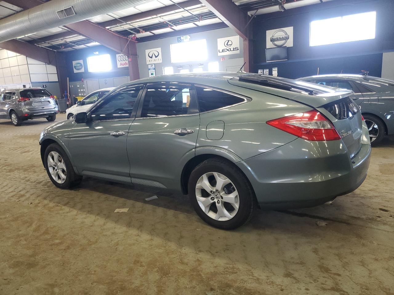 2010 Honda Accord - Image 2