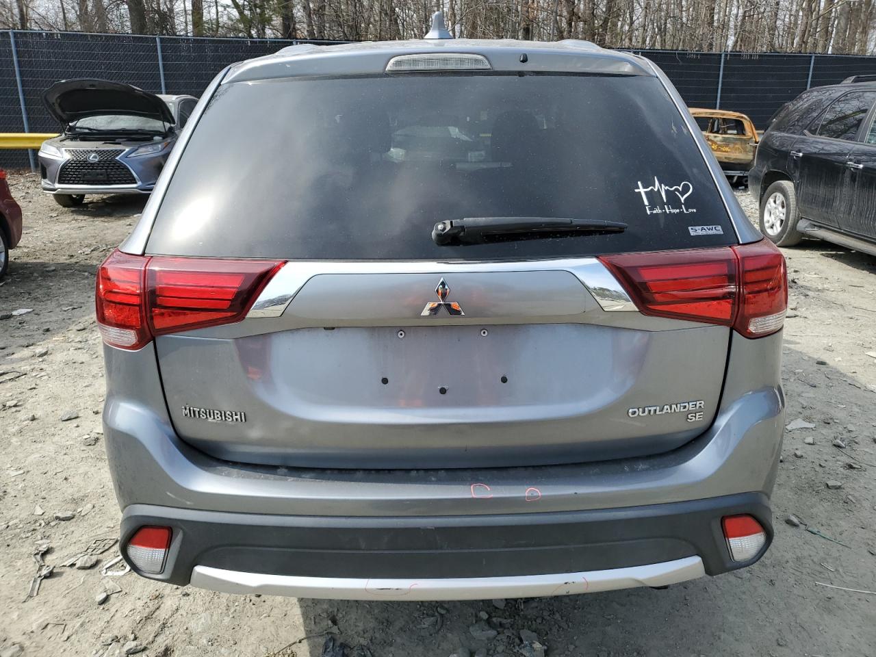 2018 Mitsubishi Outlander - Image 6