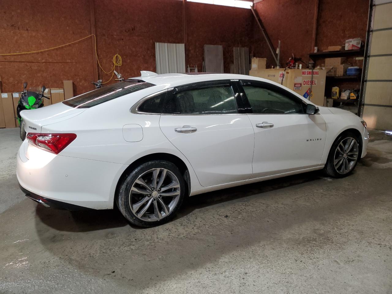 2019 Chevrolet Malibu - Image 3
