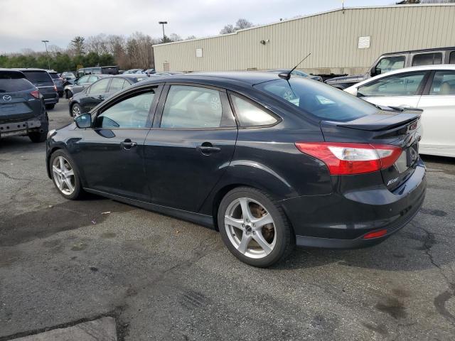 Sedans FORD FOCUS 2014 Czarny
