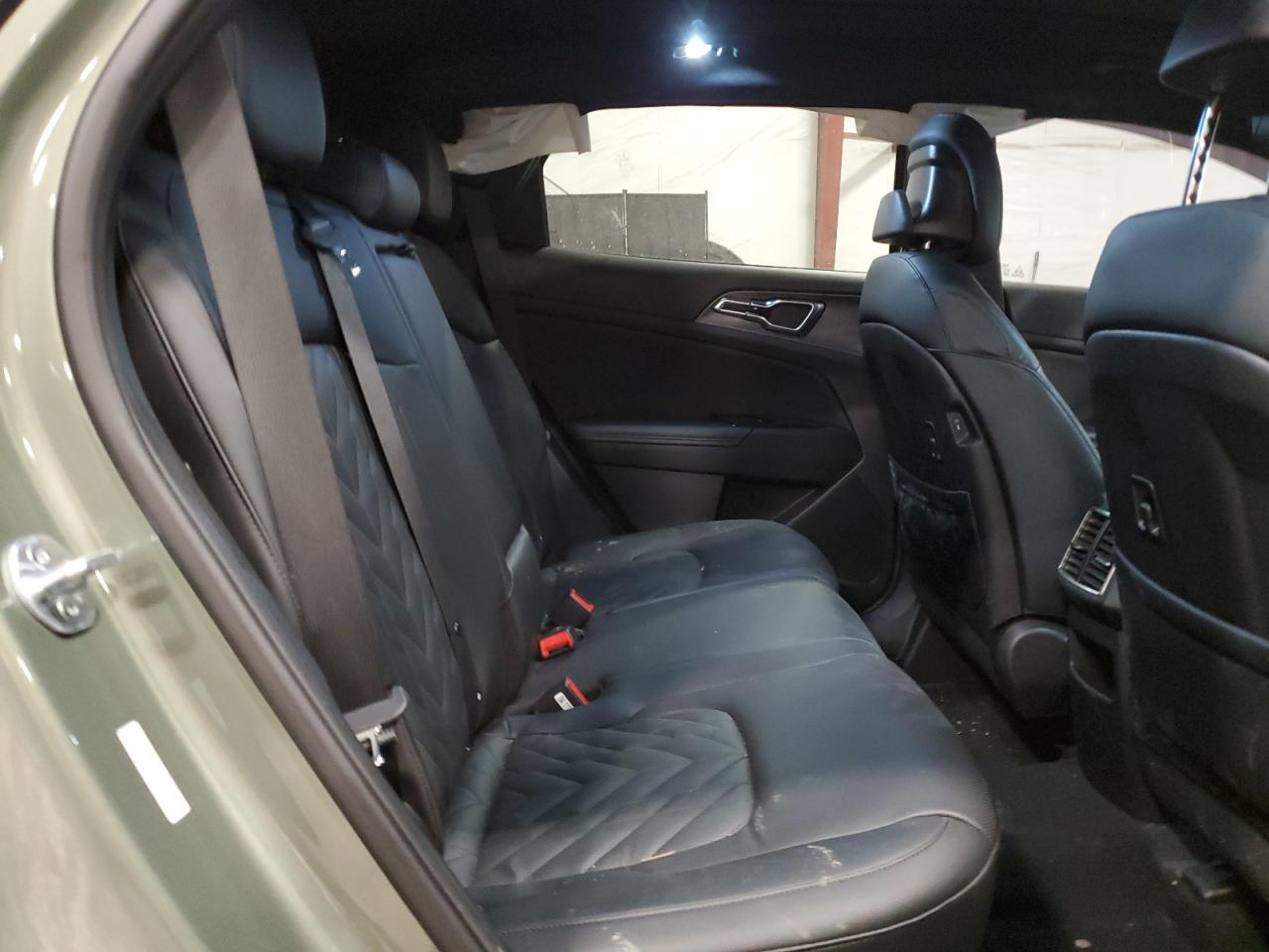 2023 Kia Sportage - Image 11