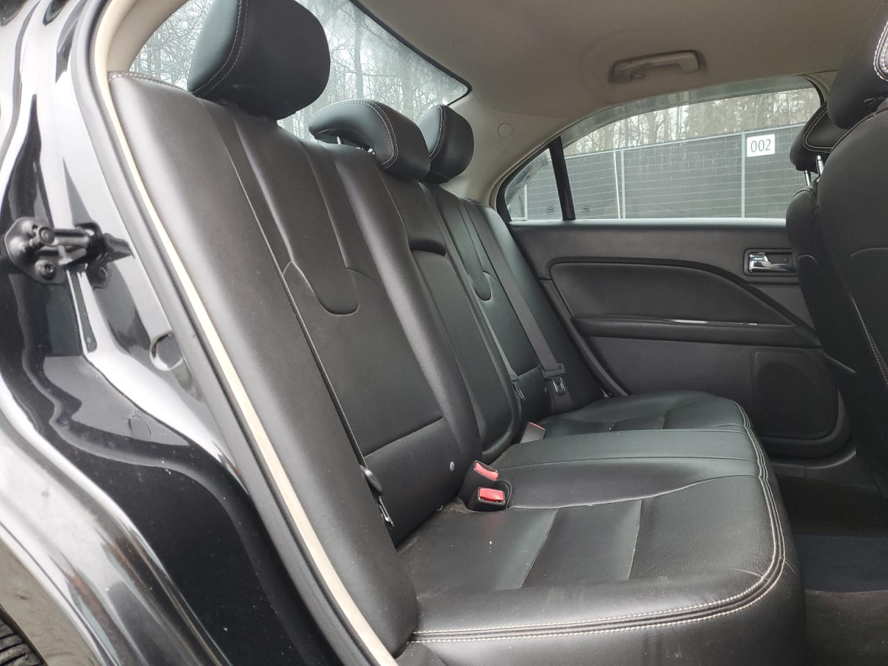 2011 Ford Fusion - Image 10
