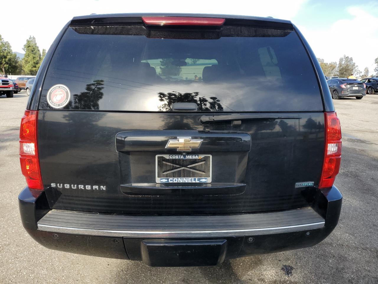 2010 Chevrolet Suburban - Image 6