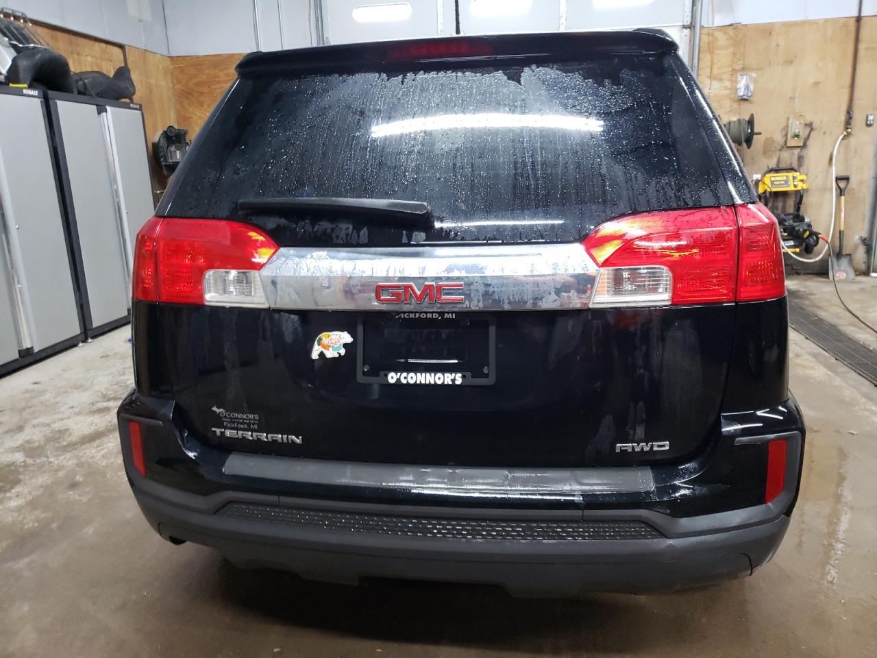 2017 GMC Terrain - Image 6