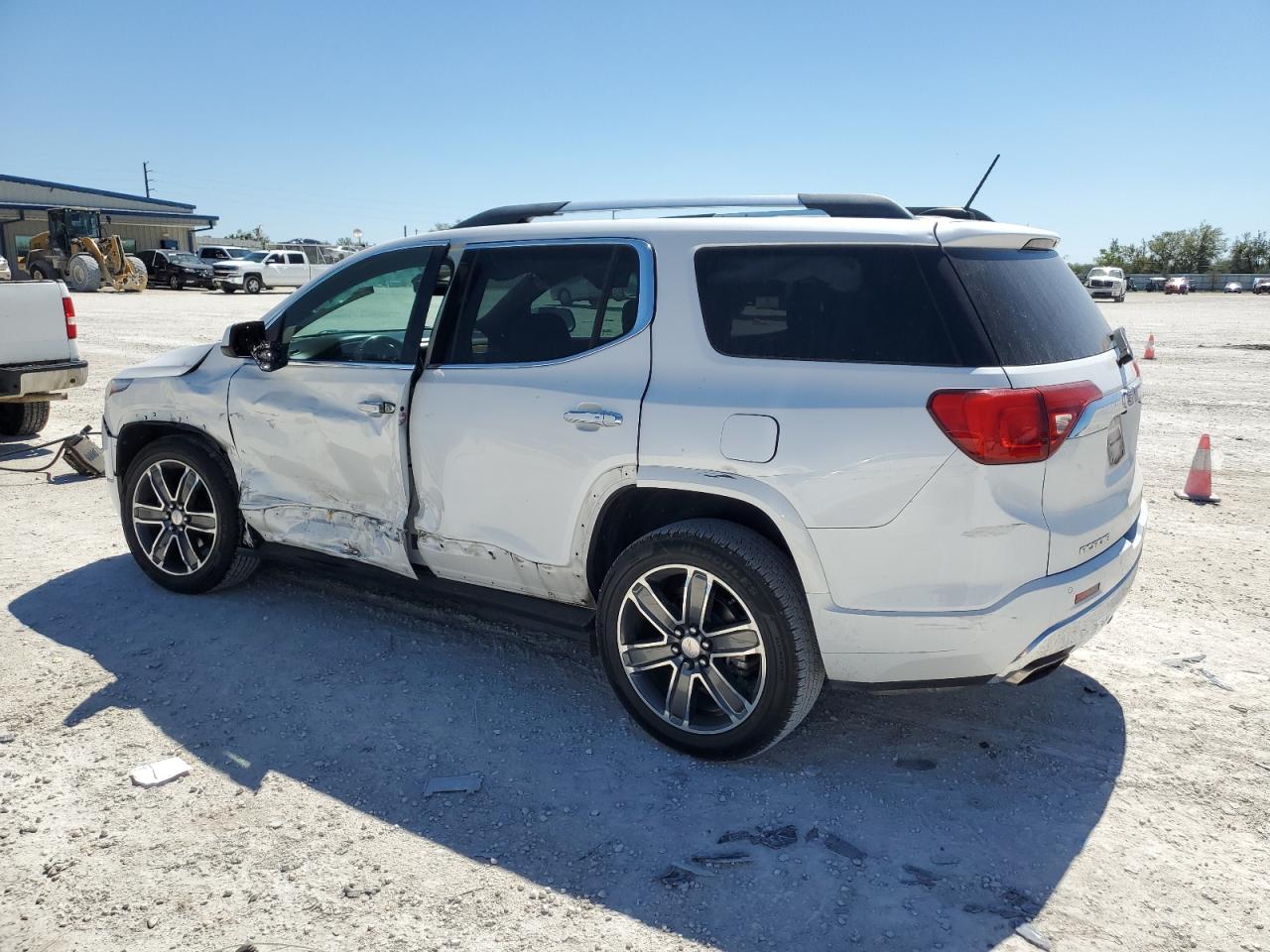 2017 GMC Acadia - Image 2