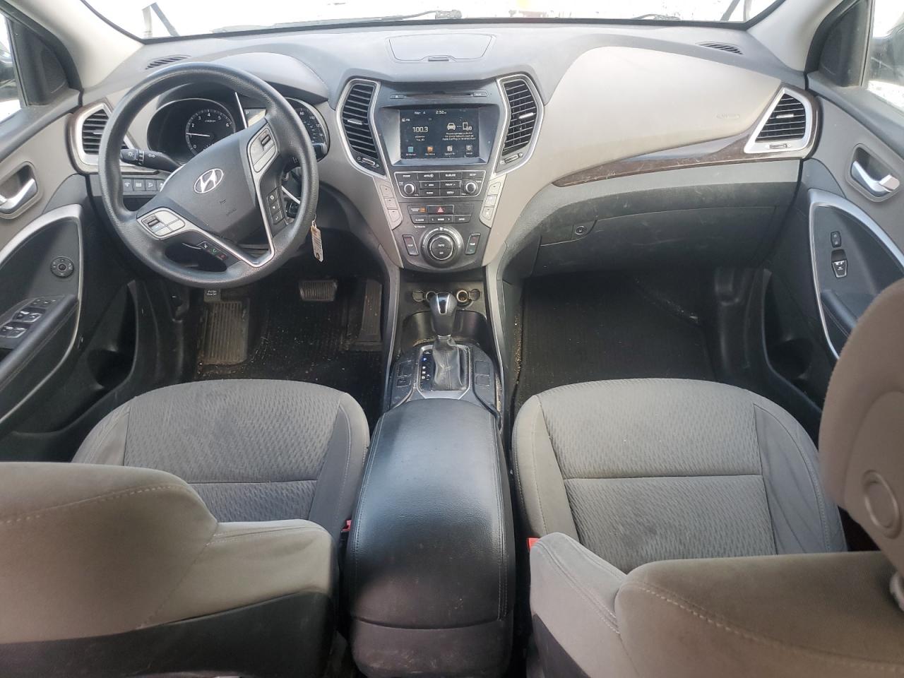 2017 Hyundai Santa Fe - Image 8