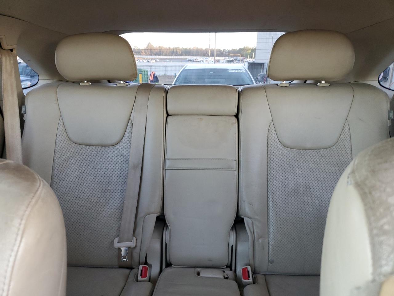 2011 Lexus RX - Image 10