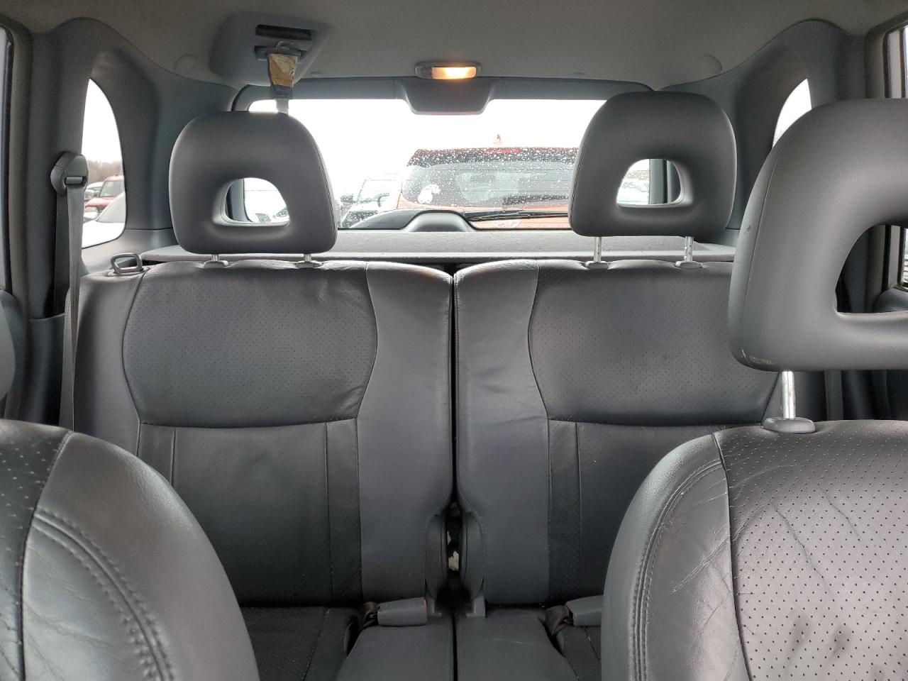 2001 Toyota RAV 4 - Image 10