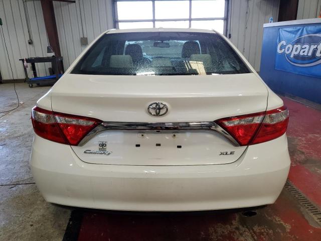  TOYOTA CAMRY 2017 Белый