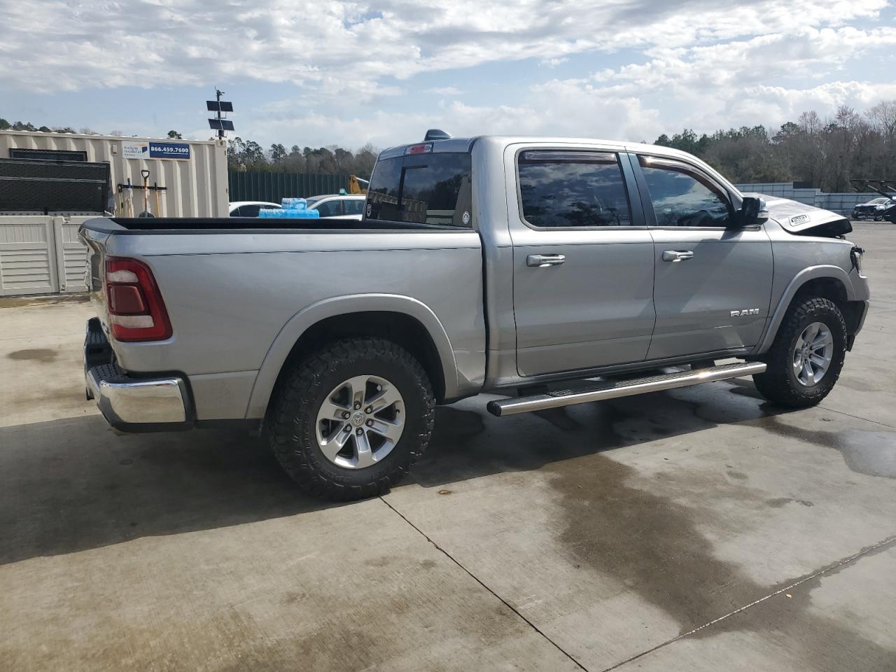 2019 RAM 1500 - Image 3