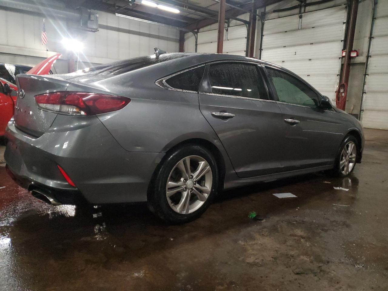 2018 Hyundai Sonata - Image 3