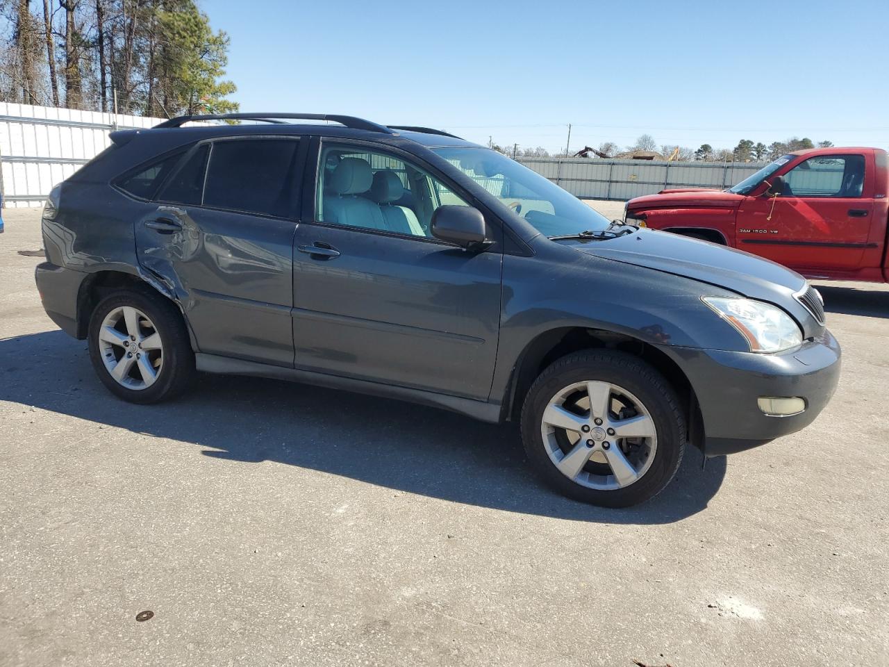 2005 Lexus RX - Image 4