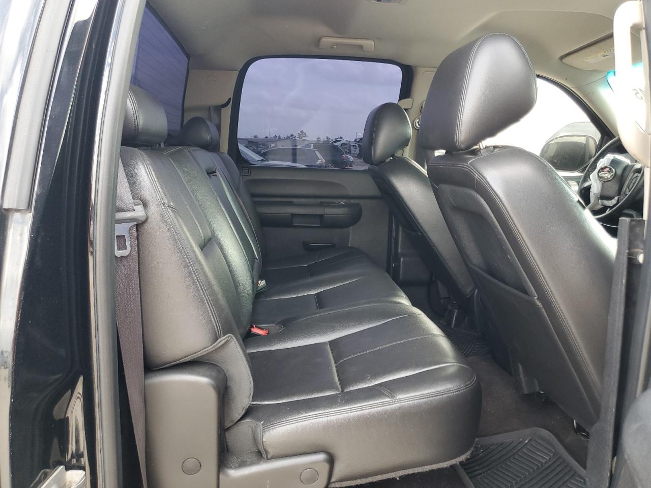 2013 Chevrolet Silverado - Image 10