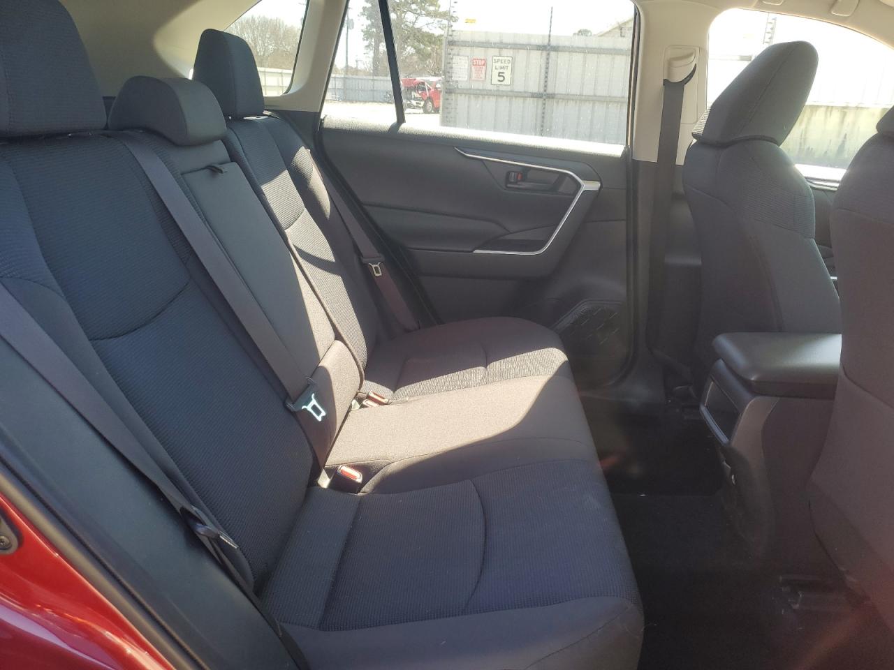 2019 Toyota RAV 4 - Image 11