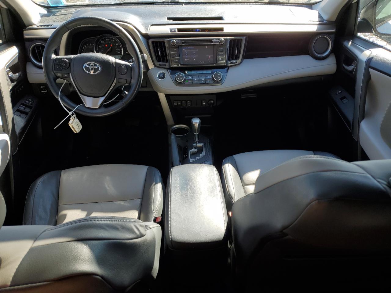 2014 Toyota RAV 4 - Image 8