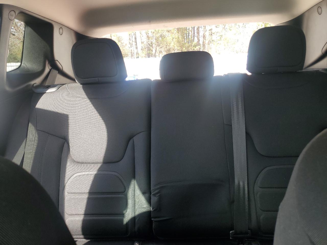 2019 Jeep Renegade - Image 10