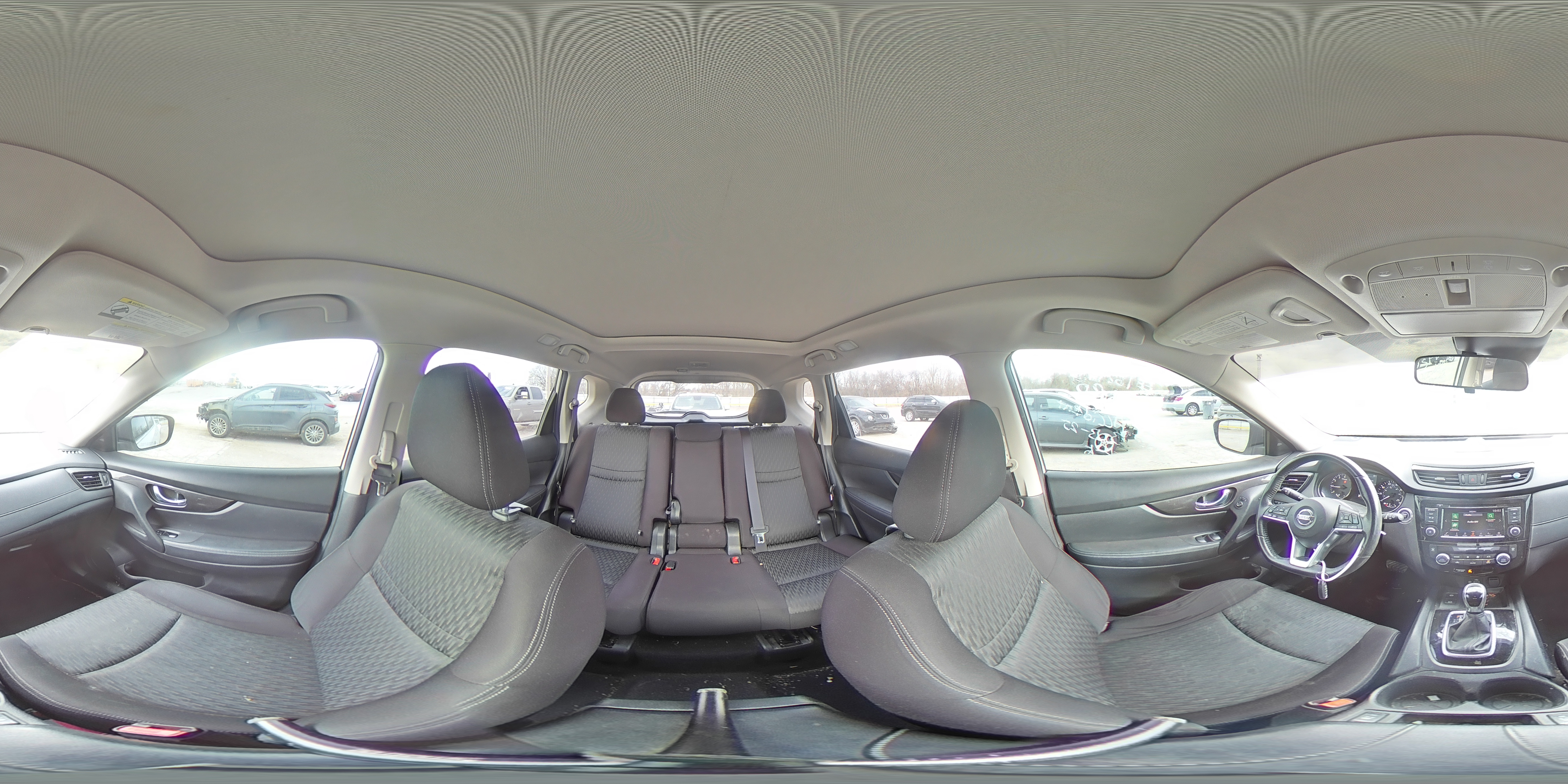 2019 Nissan Rogue - Image 13