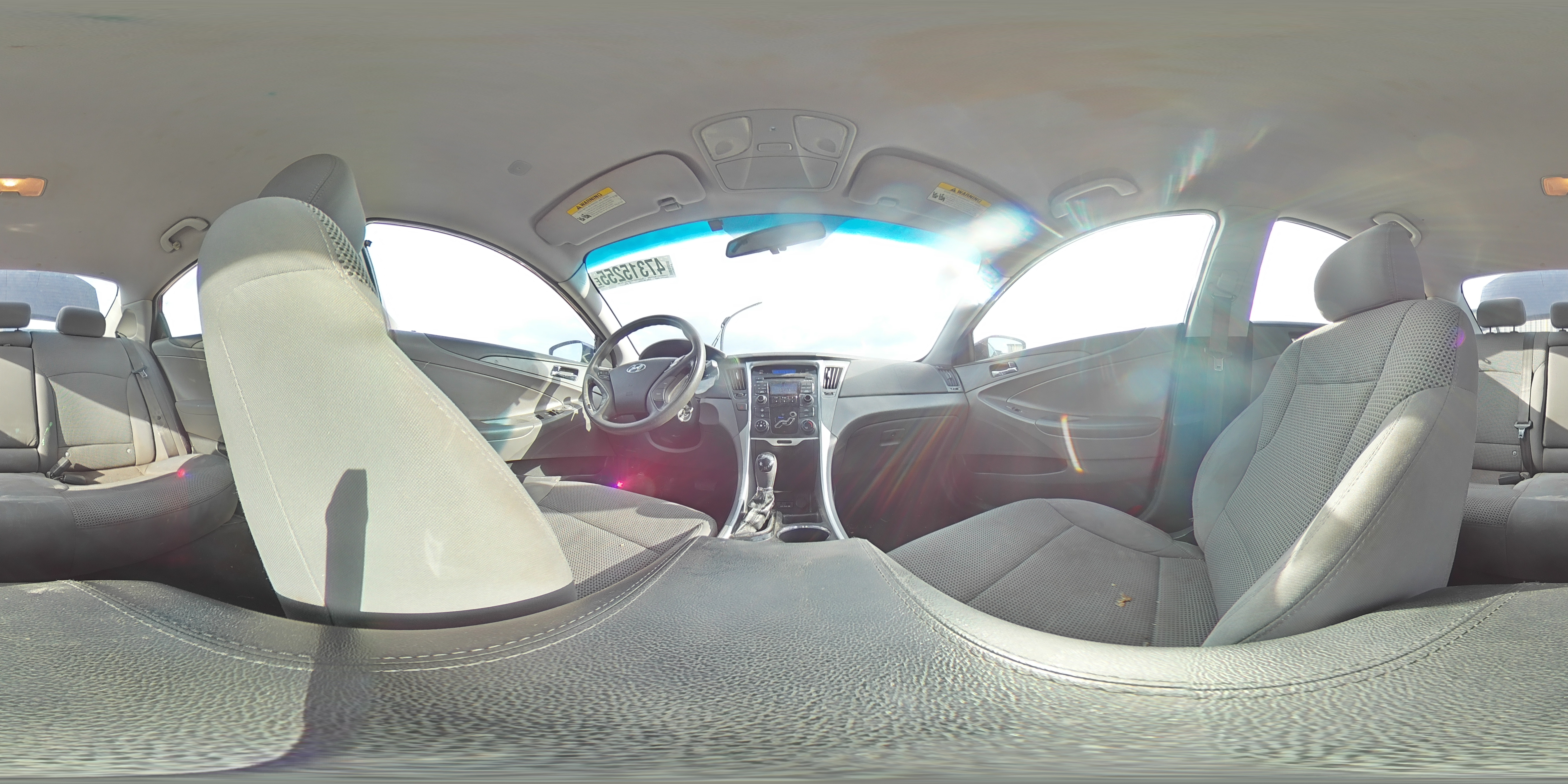 2011 Hyundai Sonata - Image 13