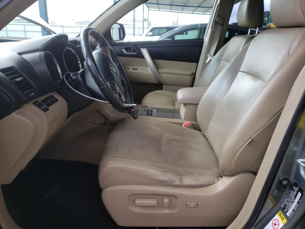 2011 Toyota Highlander - Image 7