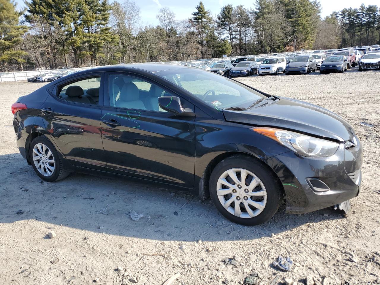 2013 Hyundai Elantra - Image 4