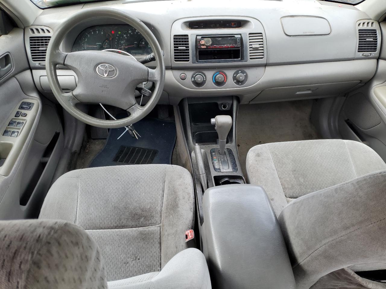 2004 Toyota Camry - Image 8